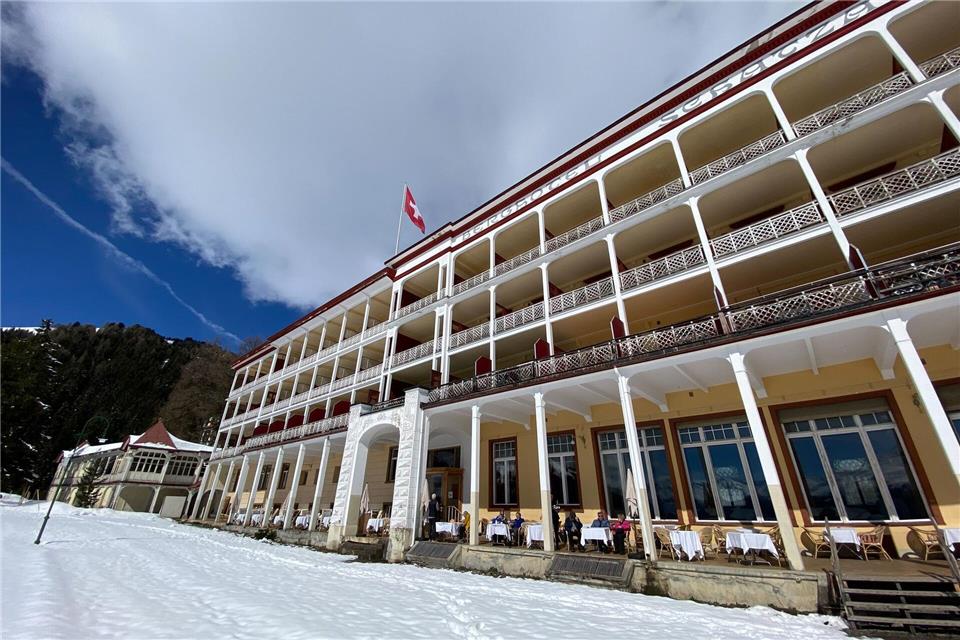 Blätternde Jugendstilfassade des „Berghotel Schatzalp“: „Wir sind ein lebendes Museum, wir wollen das erhalten“, sagt Direktor Paulo Bernardo.Stefan Wei�enborn/dpa-tmn