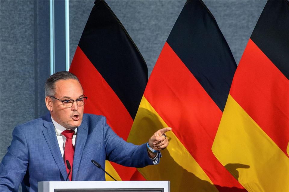 Bleibt Landesvorsitzender in Sachsen-Anhalt: Martin Reichardt.Klaus-Dietmar Gabbert/dpa