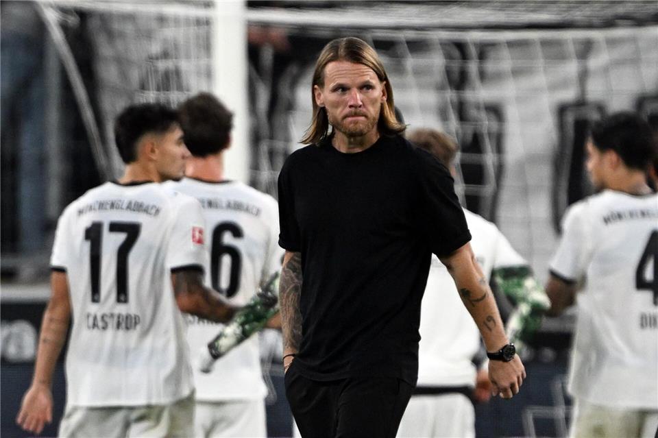 Bleibt vorerst Trainer bei Borussia: Eugen Polanski.Federico Gambarini/dpa