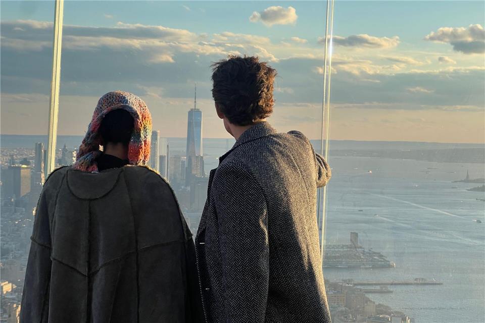 Teure beste Aussicht - New Yorks Wolkenkratzer im Wettbewerb Blick auf Downtown Manhattan.Benno Schwinghammer/dpa