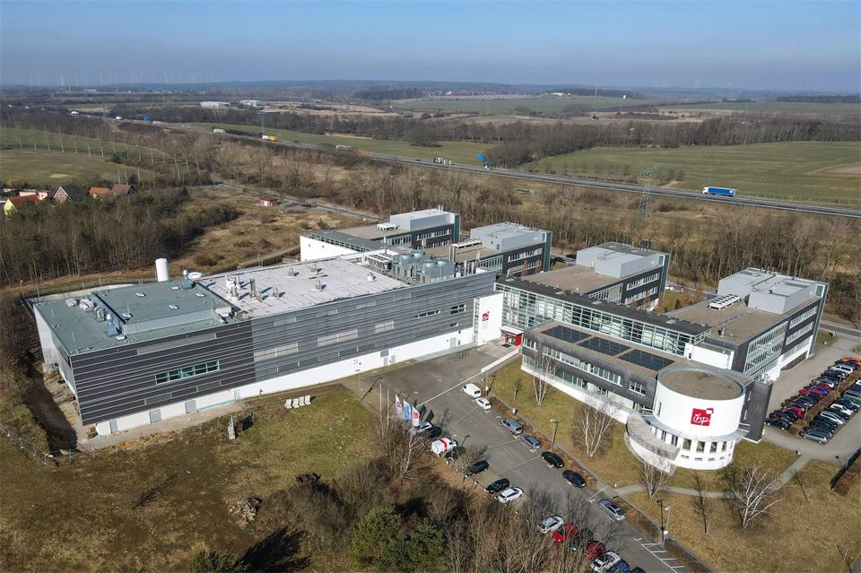 Blick auf Gebäude des Leibniz-Instituts für Innovative Mikroelektronik in Frankfurt (Oder). (Archivbild)Patrick Pleul/dpa-Zentralbild/dpa
