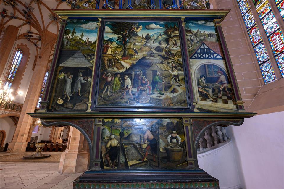 Blick auf den berühmten Bergaltar der St. Annenkirche in Annaberg-Buchholz. Die Darstellungen bergmännischen Lebens vor 500 Jahren werden dem Maler Hans Hesse zugeschrieben.Hendrik Schmidt/dpa