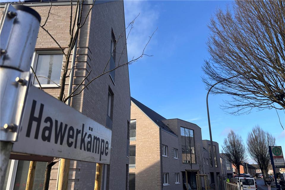 Blick auf die neue Häuserzeile an der Hawerkämpe: Insgesamt werden dort 134 Wohnungen gebaut.