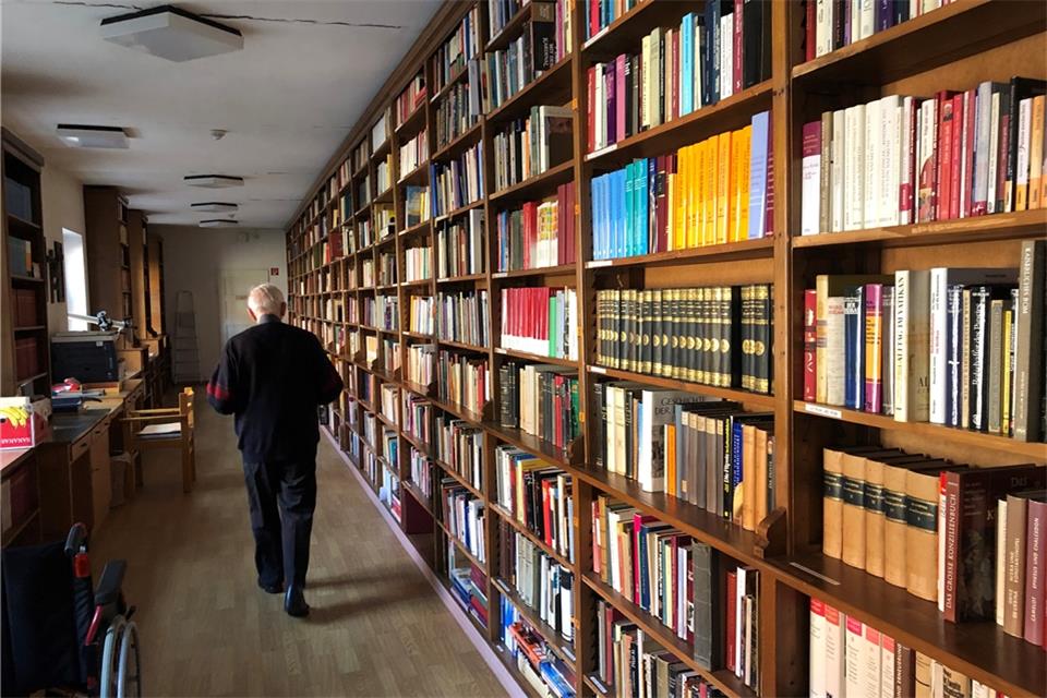 Blick in die Bibliothek des Klosters. 
