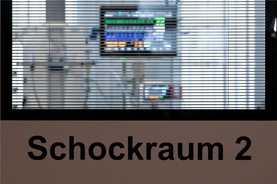 Blick in einen Schockraum des Kardiologischen Zentrums am Klinikum Chemnitz.Hendrik Schmidt/dpa