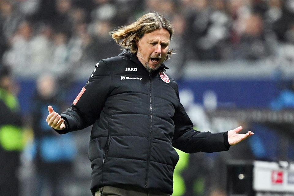 Bo Henriksen und Mainz hoffen auf die Trendwende.Arne Dedert/dpa