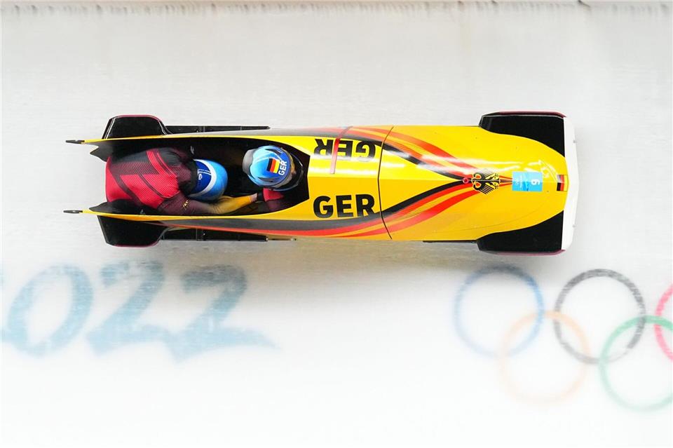 Bobpilot Christoph Hafer gewinnt mit Matthias Sommer Bronze im Zweierbob. Nun beendet er seine Karriere. (Archivbild)Michael Kappeler/dpa
