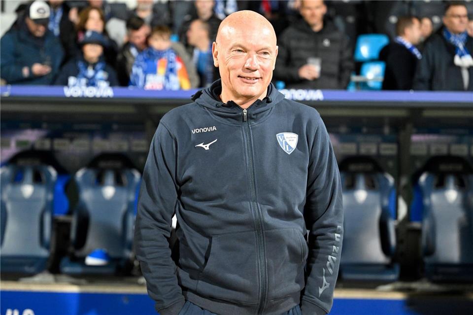 Bochums Coach Uwe Rösler hofft in Kiel auf den zweiten Sieg. (Archivbild)Ulrich Hufnagel/dpa