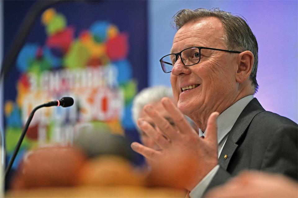 Bodo Ramelow unterstützt die Initiative zum gemeinsamen Singen. Marvin Zubrod/dpa