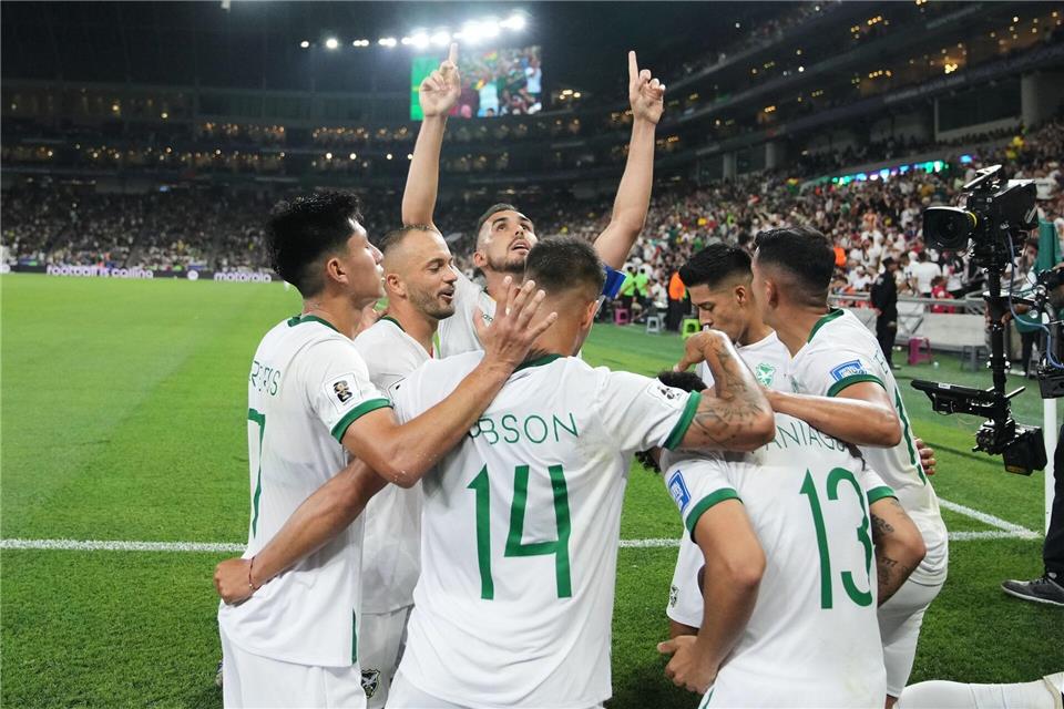 Bolivien jubelte über das 1:1, verpasste am Ende aber die erste WM-Teilnahme seit 1994.Fernando Llano/AP/dpa