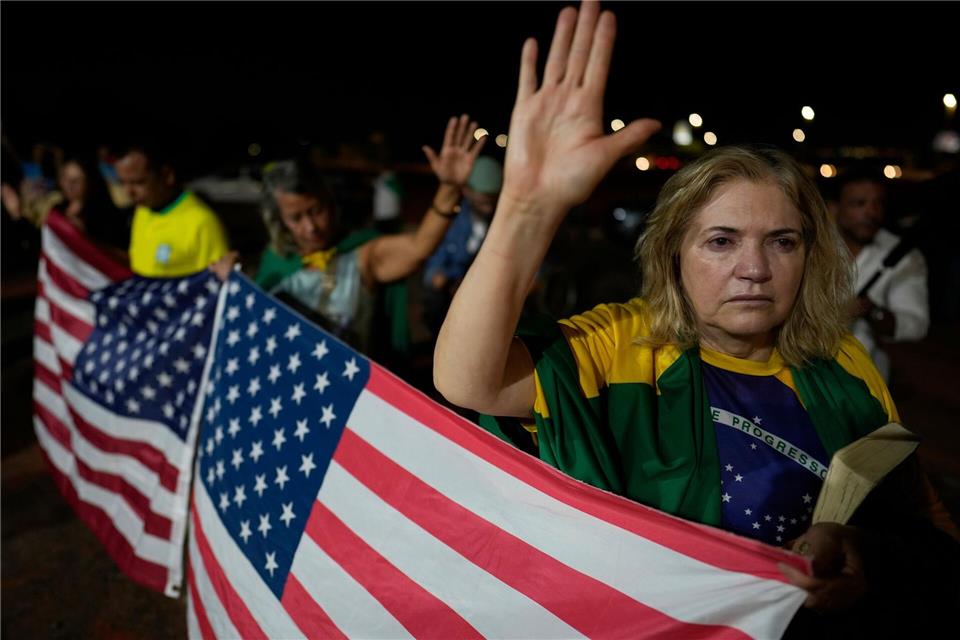 Brasilien: Bolsonaro zu mehr als 27 Jahren Haft verurteilt Bolsonaro wird zu mehr als 27 Jahren Haft verurteilt. Eraldo Peres/AP/dpa