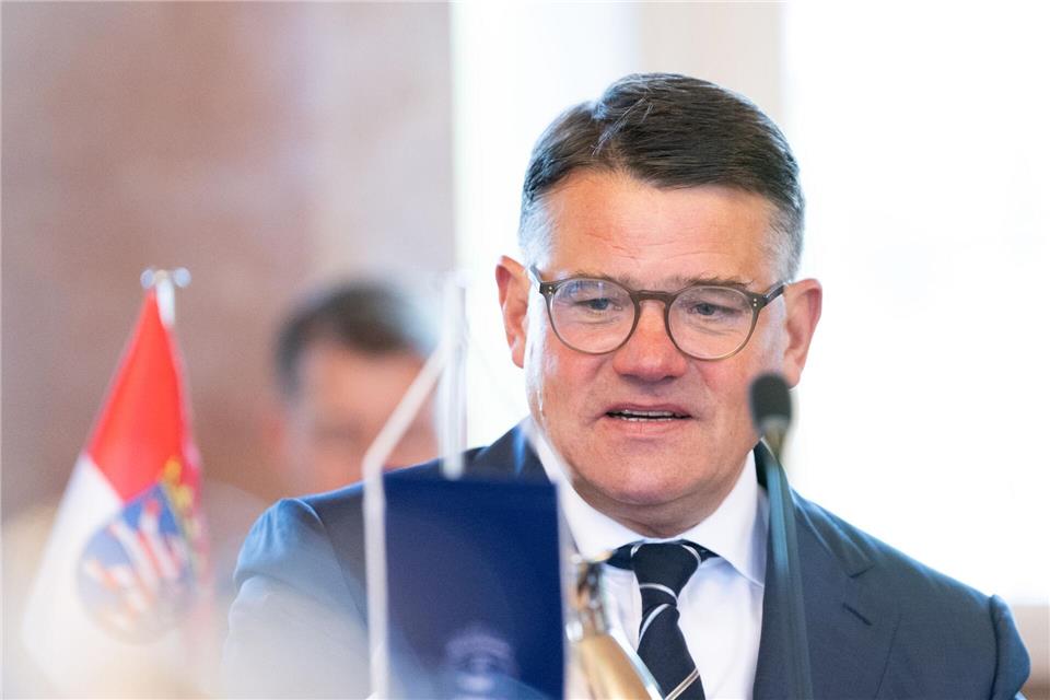 Boris Rhein (CDU), Ministerpräsident von Hessen, nimmt Stellung zu den Vorschlägen der Rentenkommission. (Archivbild)Florian Wiegand/dpa