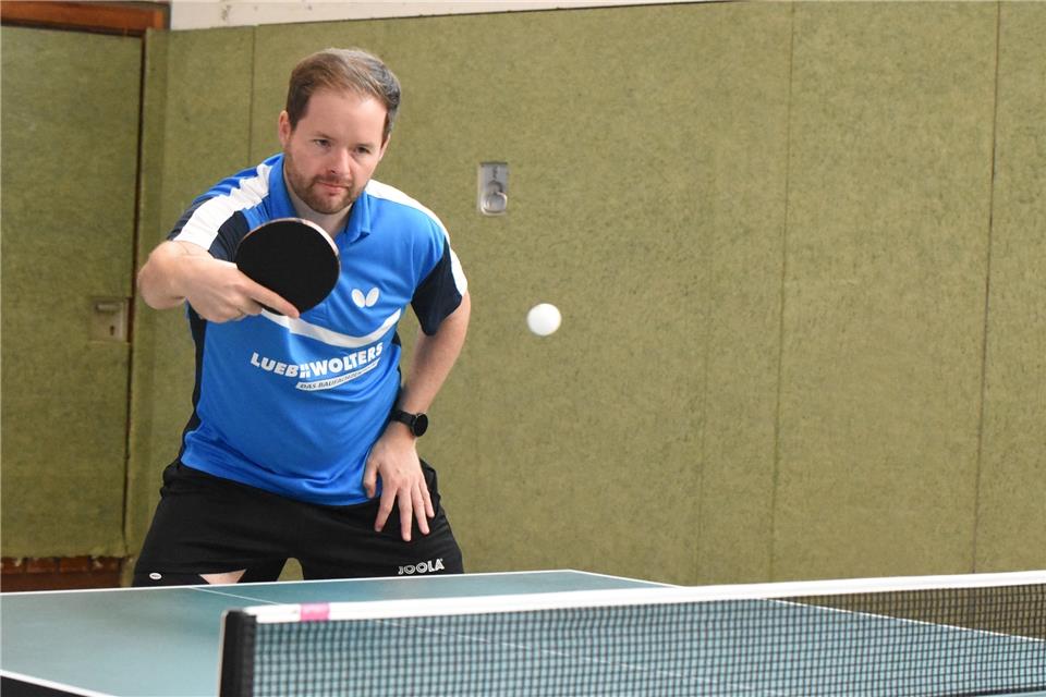 Borkens Thorsten Deelmann (Foto) spielte mit Michael Kuth in einem starke mittlere Paarkreuz, das entscheidend für den Landesliga-Triumph über den BSV GW Wesel-Flüren war.