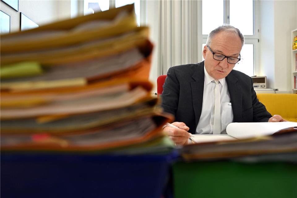 Borowsky findet starre Altersgrenzen nicht mehr zeitgemäß.Martin Schutt/dpa