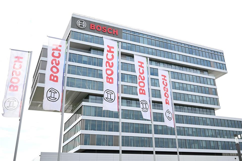 Bosch-Aufsichtsratschef: „Das Überleben des Unternehmens sichert alles andere.“ (Archivbild)Bernd Weißbrod/dpa