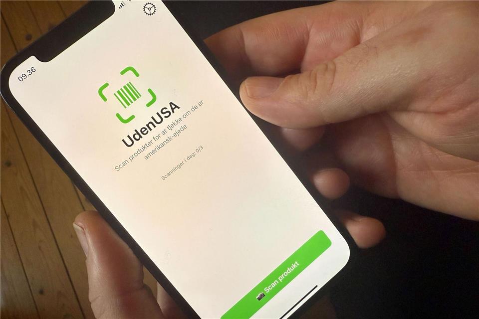 Boykott per Barcode: Eine App zeigt Dänen, welche Produkte im Supermarkt aus den USA kommen. Julia Wäschenbach/dpa