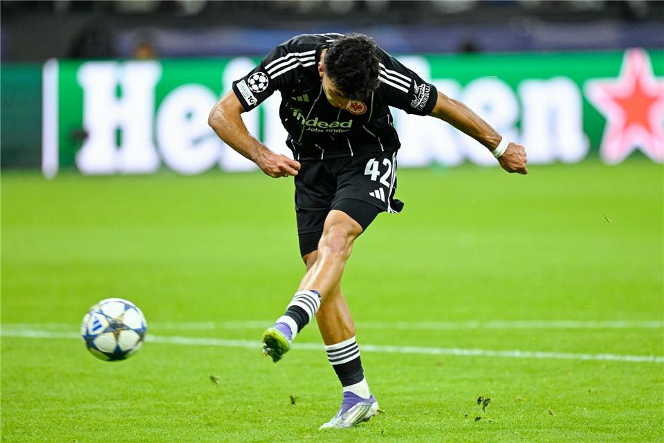 Brachte Eintracht Frankfurt in Führung: Can Uzun.Uwe Anspach/dpa