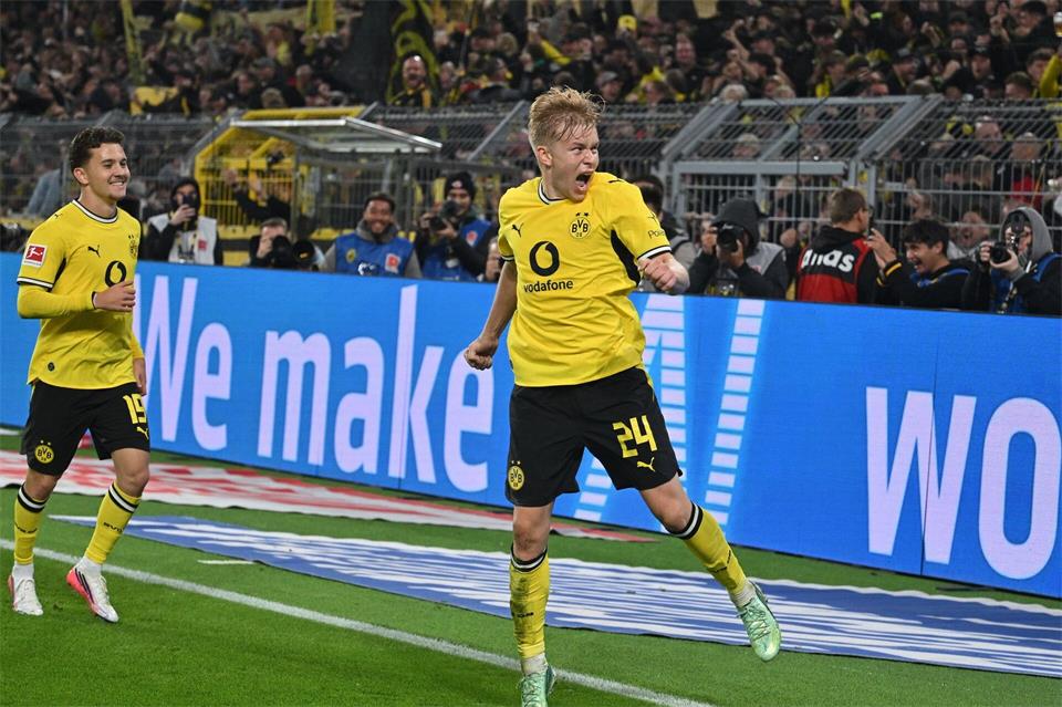 Brachte den BVB in der 80. Minute in Führung: Daniel Svensson. Bernd Thissen/dpa