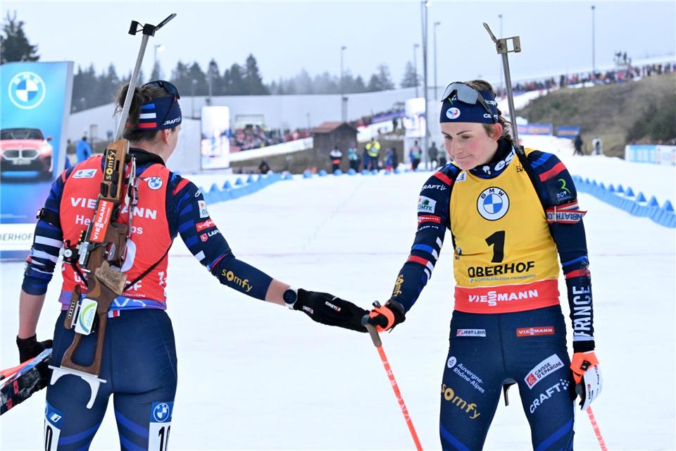 Braisaz-Bouchet (r) und Simon beschränken ihren Kontakt auf das Nötigste. (Archivbild)Martin Schutt/dpa