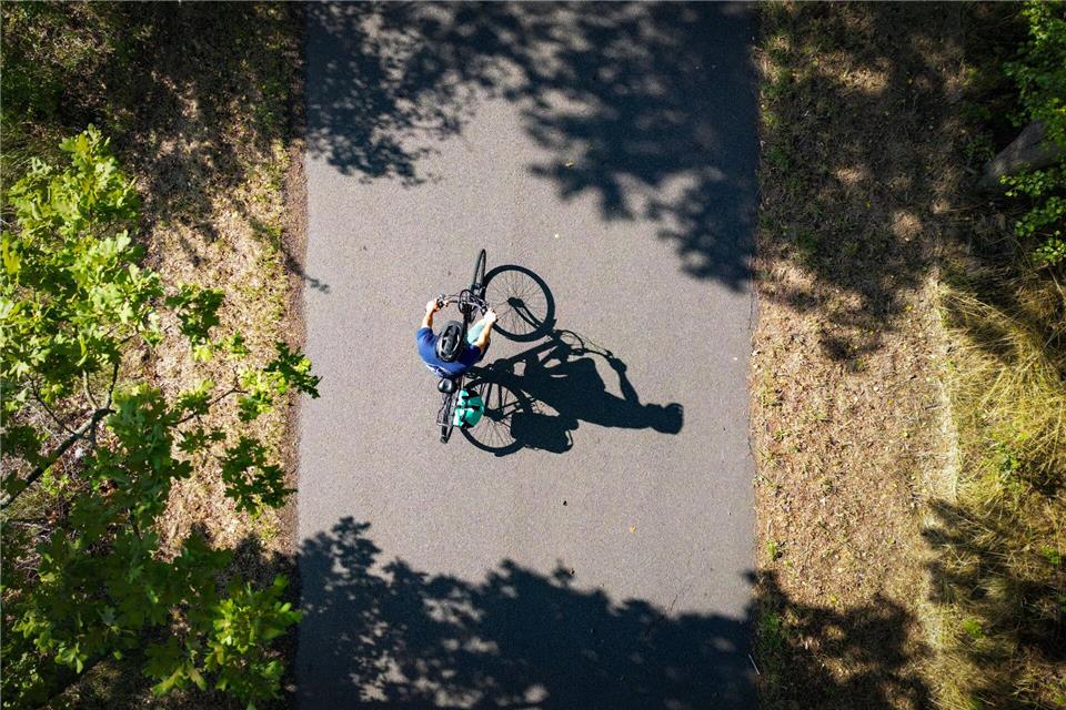 Brandenburg hat 29 Radfernwege. (Symbolbild)Patrick Pleul/dpa