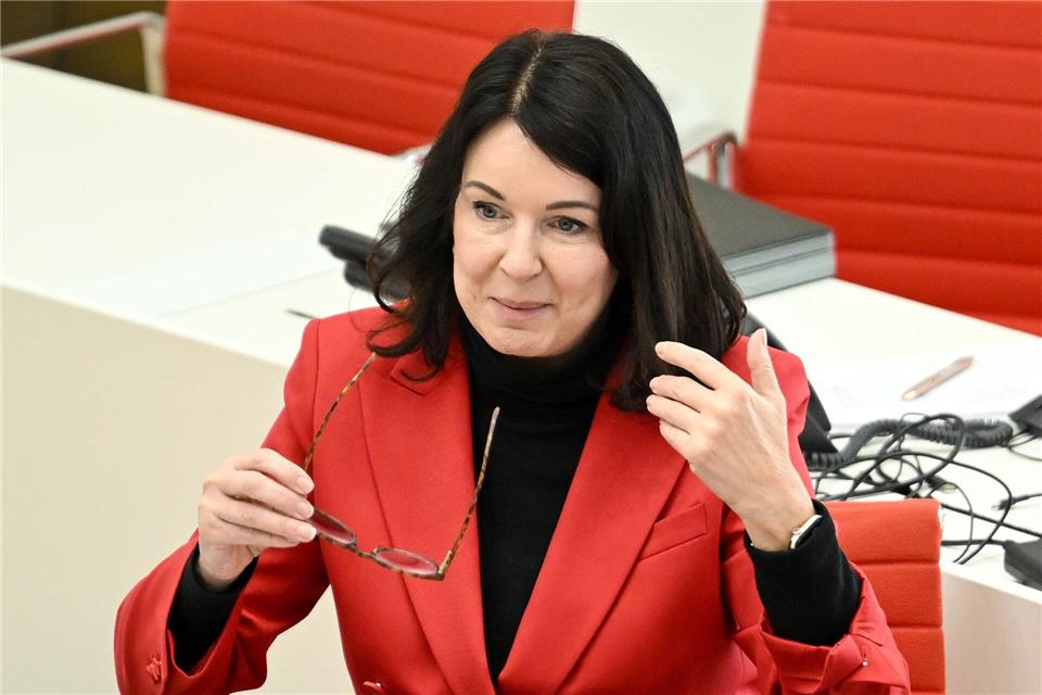 Brandenburg will die Weichen für die Öffnung digitaler Supermärkte rund um die Uhr stellen (Archivbild).Britta Pedersen/dpa