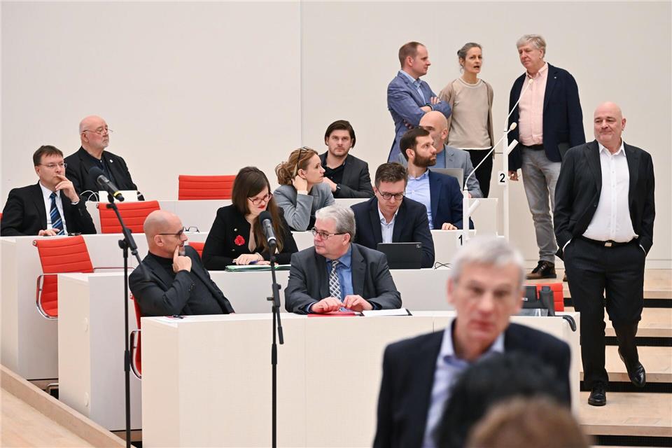 Brandenburgs AfD-Fraktionschef Hans-Christoph Berndt sieht inhaltliche Überschneidungen mit dem BSW (Archivbild). Sebastian Christoph Gollnow/dpa