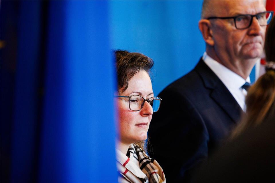 Brandenburgs Agrarministerin Hanka Mittelstädt und Brandenburgs Ministerpräsident Dietmar Woidke (beide SPD) sprechen von einer besorgniserregenden Situation.Carsten Koall/dpa