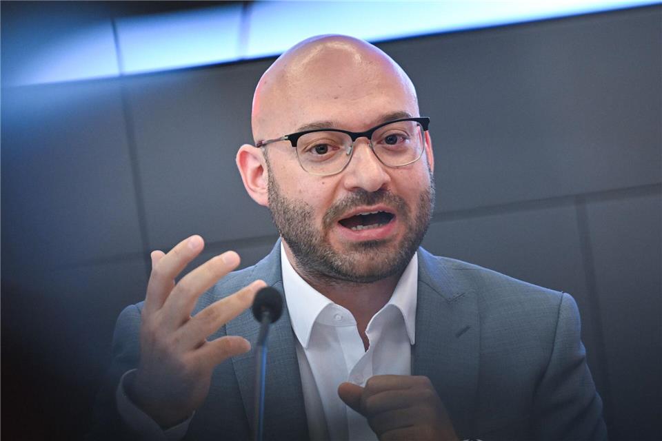 Brandenburgs Innenminister René Wilke (SPD) greift die AfD und ihre Position zur sogenannten Remigration an. (Archivbild)Britta Pedersen/dpa