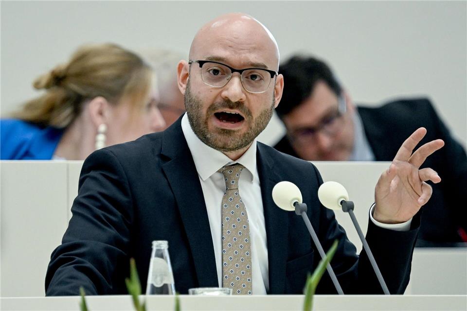 Brandenburgs Innenminister René Wilke sagte in der Debatte, die Herausforderungen der Integration seien größer als anfangs geahnt.Britta Pedersen/dpa