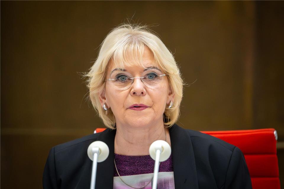 Brandenburgs Landtagspräsidentin Ulrike Liedtke hat die Abgeordneten in die Weihnachtspause verabschiedet. (Archivbild)Soeren Stache/dpa