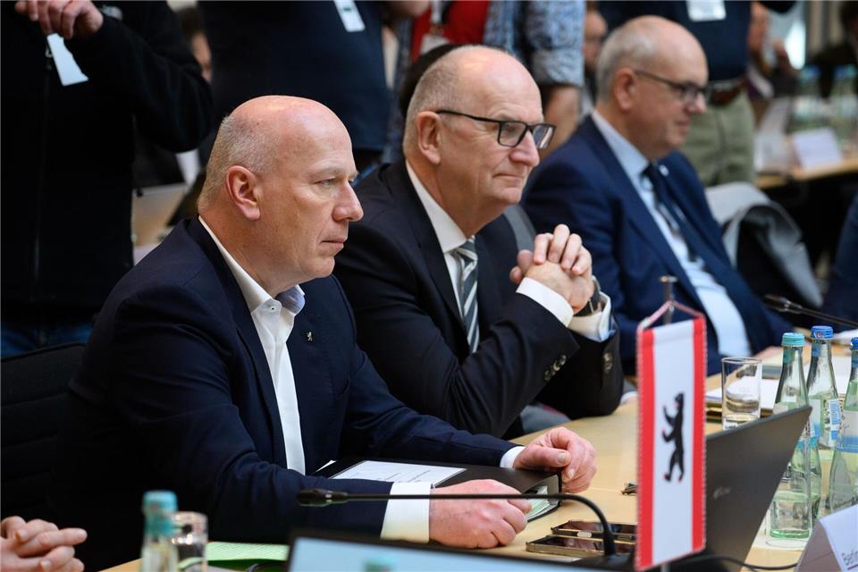 Brandenburgs Ministerpräsident Dietmar Woidke (SPD) hält eine zügige Entlastung bei den Strompreisen für notwendig.Bernd von Jutrczenka/dpa