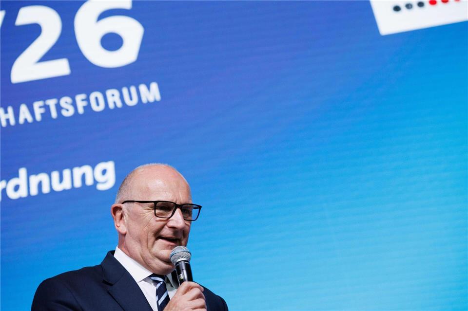 Brandenburgs Ministerpräsident Dietmar Woidke (SPD) hat sich zu seiner politischen Zukunft geäußert. (Archivbild)Carsten Koall/dpa