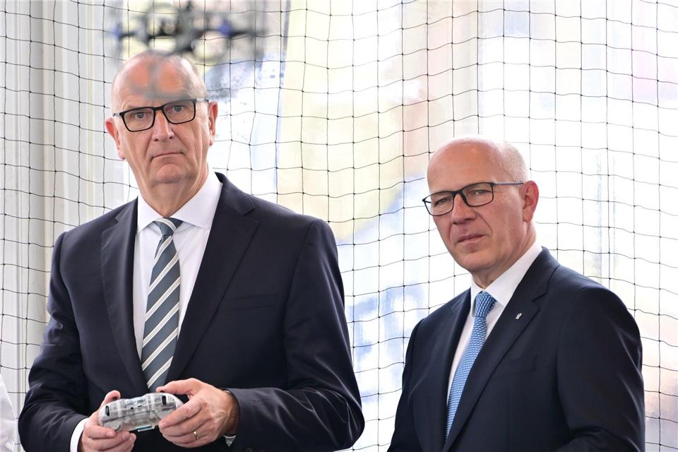 Brandenburgs Ministerpräsident Dietmar Woidke (SPD) reagiert auf den Rückzug von Berlins Regierendem Bürgermeister Kai Wegner als CDU-Spitzenkandidat für die Wahl. (Archivbild)Sebastian Gollnow/dpa
