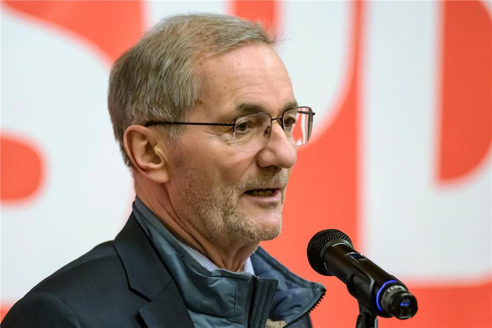 Brandenburgs früherer Ministerpräsident Matthias Platzeck (SPD) wirbt für mehr Diplomatie. (Archivbild)Patrick Pleul/dpa