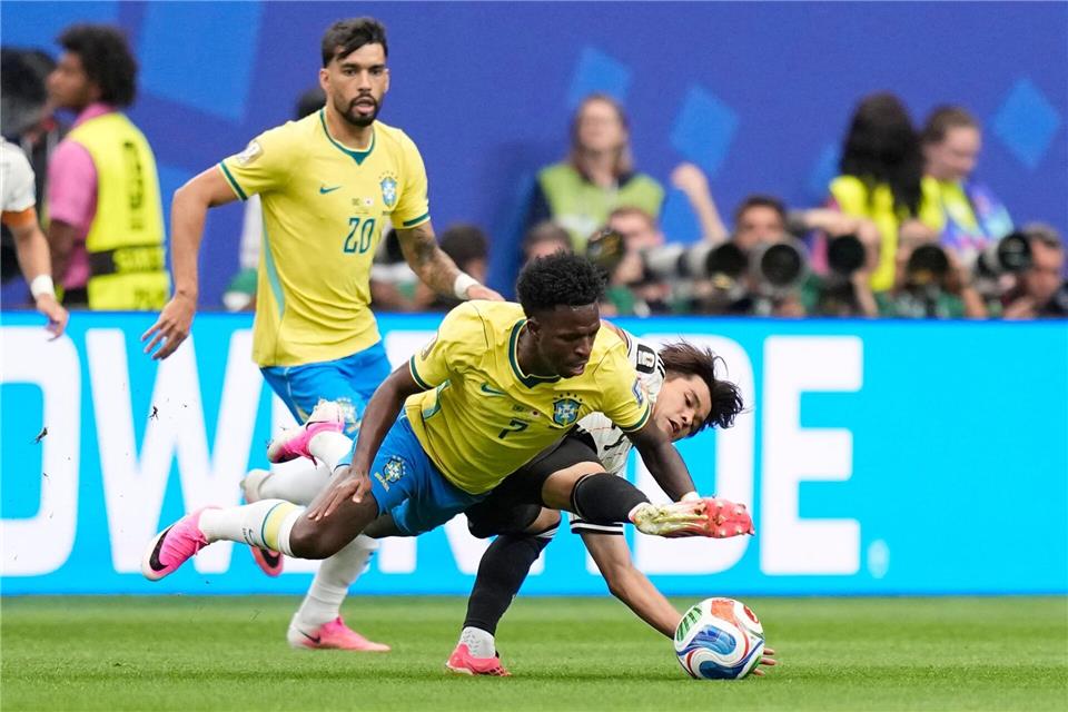 Brasilien mit Real Madrids Vinícius Júnior hatte mit Japan große Mühe.Ashley Landis/AP/dpa