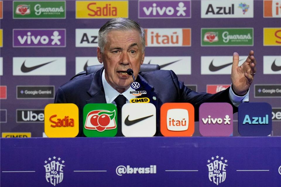 Brasiliens Trainer Carlo Ancelotti hat sein Aufgebot für die WM benannt.Silvia Izquierdo/AP/dpa