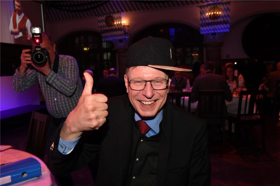 Brauerpräsident Schneider hält Eintrittspreise für die Wiesn für eine gute Idee (Archivbild). Felix Hörhager/dpa