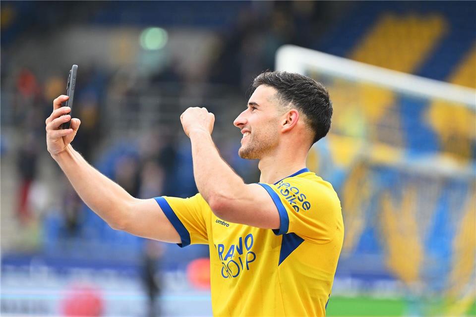 Braunschweigs Torschütze Robin Heußer.Swen Pförtner/dpa