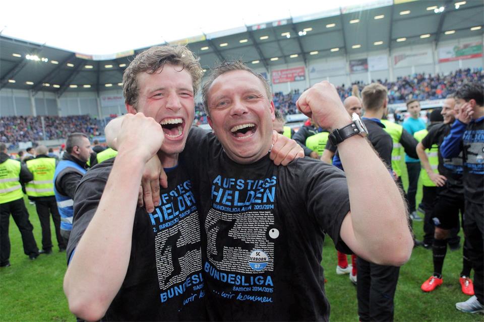 Breitenreiter (r) trainierte Paderborn zwischen 2013 und 2015. (Archivbild)picture alliance / dpa