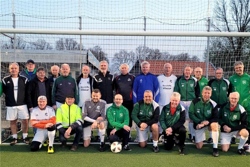 Breiter Kader, stark Leute: Die Gehfußballer des TuS Velen und der Sportfreunde Merfeld rechnen sich durchaus Chancen auf den Gewinn des deutschen Super-Cups in Berlin aus.