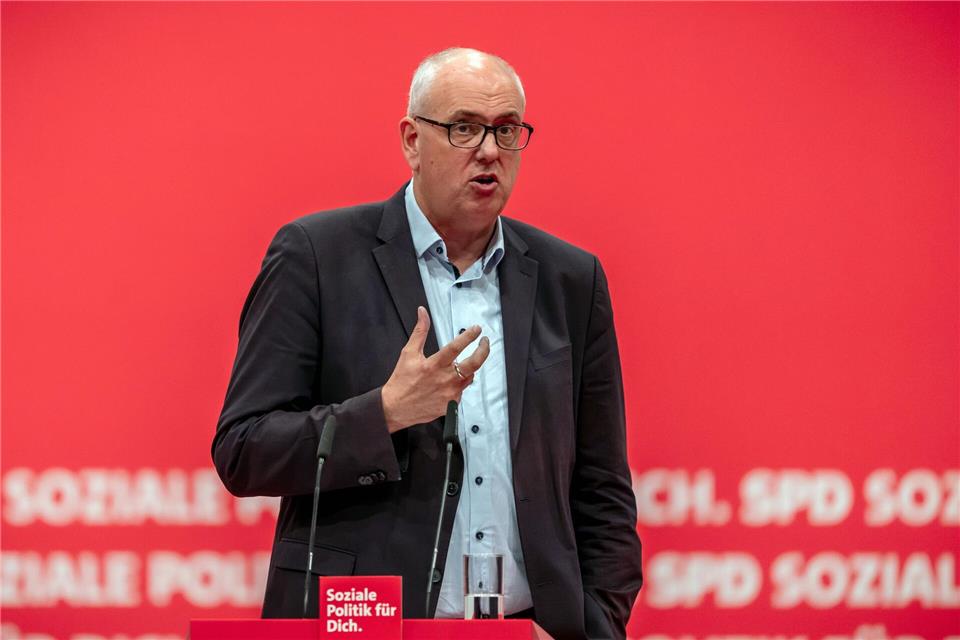 Bremens Bürgermeister Andreas Bovenschulte wird beim SPD-Parteitag in Bremen eine Rede halten. (Archivbild)Michael Kappeler/dpa