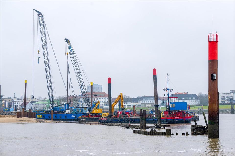 Bremerhaven soll eine neue Nordmole bekommen. Sina Schuldt/dpa
