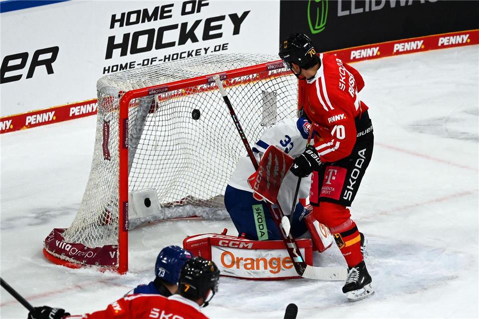 Bremerhavens Roßmy erzielte das zweite deutsche TorMarkus Lenhardt/dpa