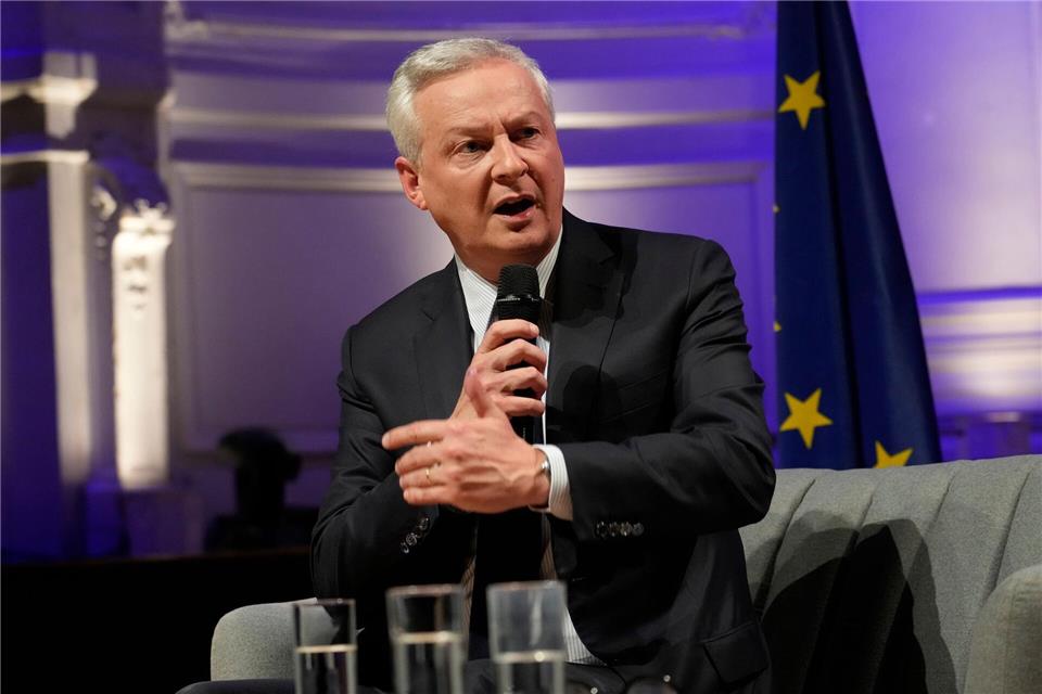 Bruno Le Maire zieht sich als neuer französischer Verteidigungsminister zurück (Archivbild).Thibault Camus/AP/dpa