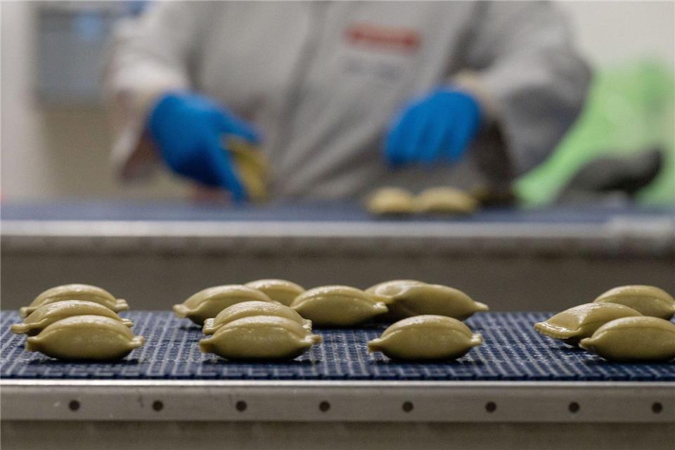 Bürger baut Produktion aus. (Foto-Archiv)Marijan Murat/dpa