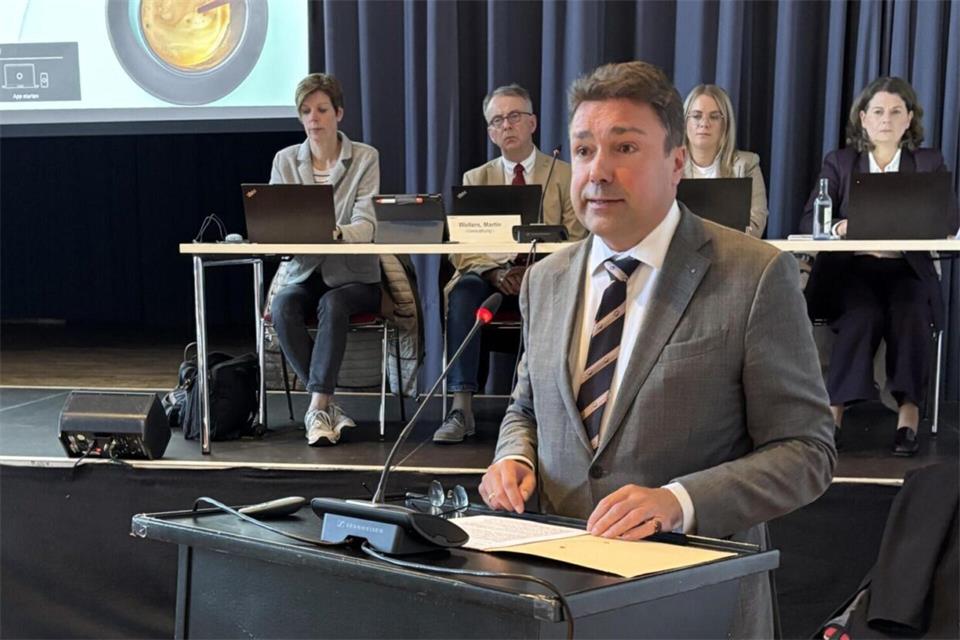 Bürgermeister Christian Mangen fordert Einsparungen mit Augenmaß und zugleich mehr Unterstützung von Bund und Land für die Kommunen.