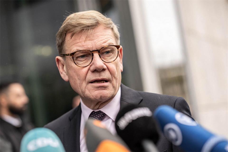 Bundesaußenminister Johann Wadephul spricht von einem „beispiellosen Sanktionsschlag“ gegen die russische Kriegswirtschaft. (Archivbild)Michael Kappeler/dpa