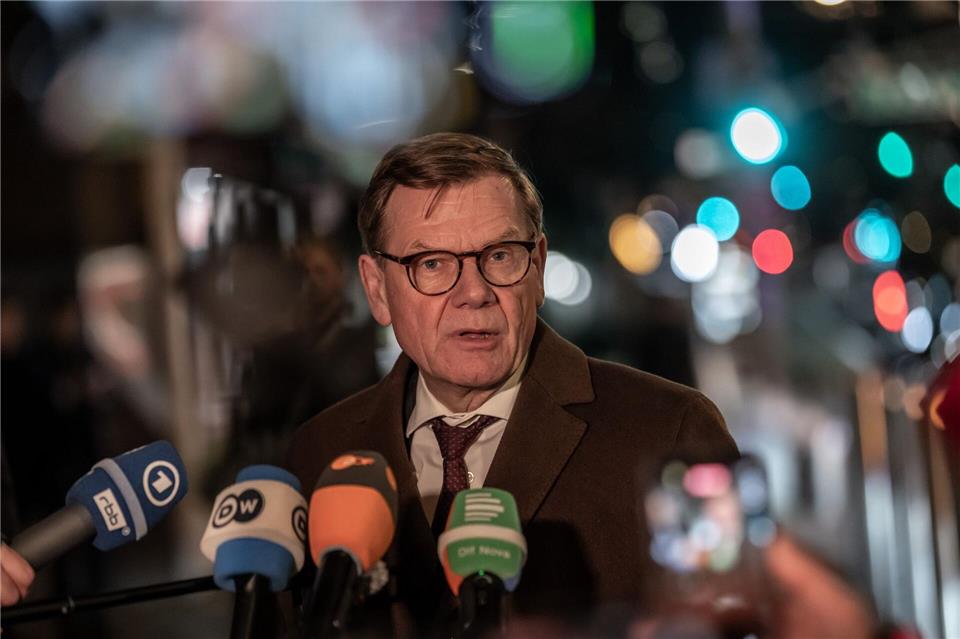 Bundesaußenminister Wadephul fordert schärfere Maßnahmen gegen die Führung in Teheran. Michael Kappeler/dpa