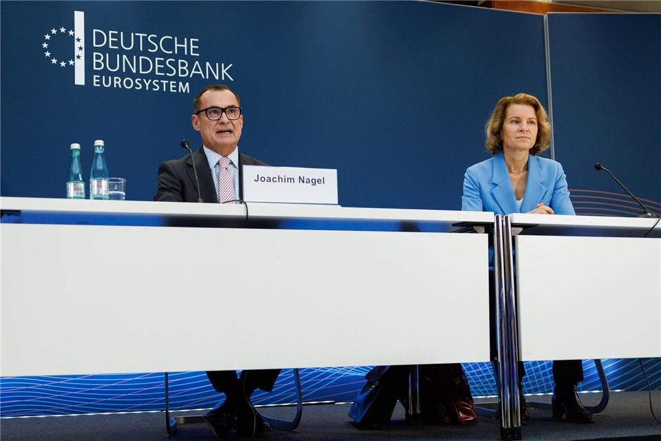 Bundesbank-Präsident Nagel und Vizepräsidentin Sabine Mauderer stellen die Bilanz vor.Hannes P. Albert/dpa