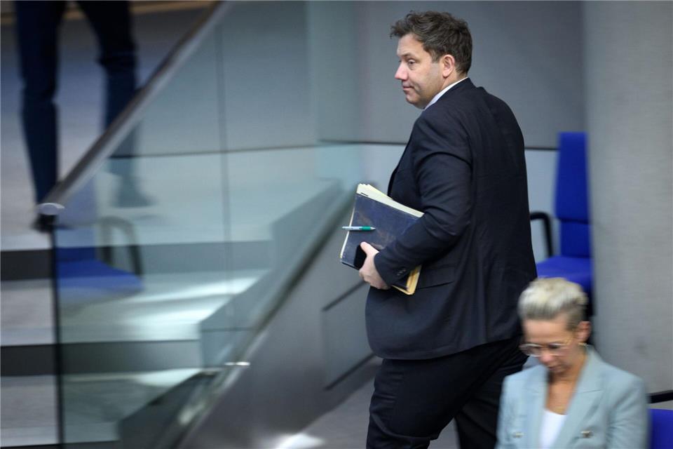 Bundesfinanzminister Lars Klingbeil (SPD) lehnt den Vorstoß der Länder nach mehr Finanzzusagen des Bundes ab.Bernd von Jutrczenka/dpa